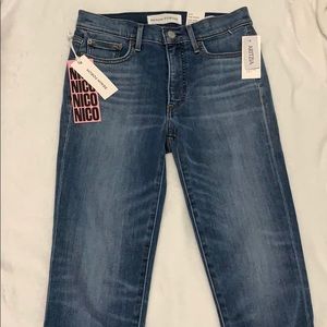 Nico Mid Rise Skinny Crop Denim Forum (Aritzia) ✨